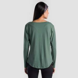Camiseta verde sin bordes, cómoda y elegante - Product Image 2