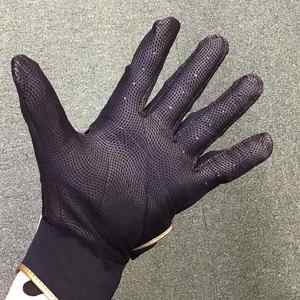 Gants de batteur de baseball professionnels antidérapants personnalisés Protection durable des mains avec techniques imprimées respirantes à adhérence supérieure - Product Image 6