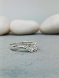 Custom 100% Trendy Fancy Solitaire VVS Moissanite Gold 14k 18k Engagement Wedding Diamond Ring 925 Silver for Anniversary - Product Image 2