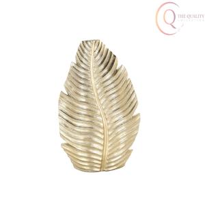 Vase de table en métal artistique avec un design accrocheur, parfait pour les maisons modernes et les espaces intérieurs élégants - Product Image 1