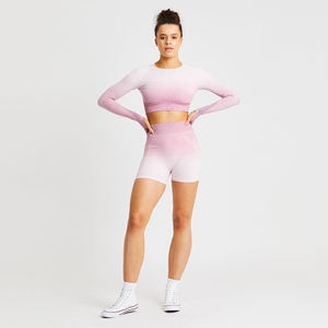 กางเกงขาสั้นผ้ายีนส์แฟชั่นสำหรับผู้หญิง - Product Image 2