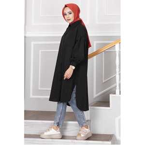 Camisa Túnica Hijab de Corte Ovalado Negra de Estilo Casual Hecha de Tela Popelina - Product Image 3