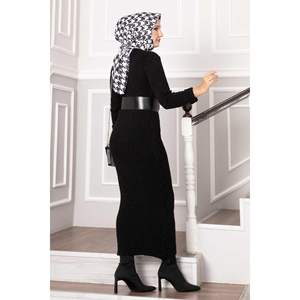 ชุดเดรสผ้าลูกฟูกสีดำมีลวดลายตกแต่ง - Product Image 3