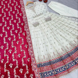 ชุดราตรีผ้าจอร์เจียแบบหนักทำจากหนังเทียมชุดดูดีมีสไตล์และพื้นล่างสำหรับเทศกาลเปิดตัวใหม่ - Product Image 1