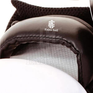 Almohadilla de enfoque de boxeo de alta calidad con logotipo personalizado, el mejor equipo de entrenamiento nuevo para artes marciales y boxeadores - Product Image 3