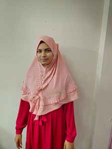 New Design One Piece Pull on Muslim Hijab Floral Crinkle Borders Amira Instant Hijab <b>Islamic</b> Scarf Cotton Bangladesh - Product Image 3