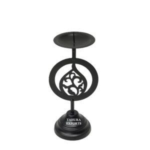 Bougeoir à chandelier unique luxueux avec finition brillante et accents noirs améliorant l'éclat et le style des chambres haut de gamme - Product Image 1