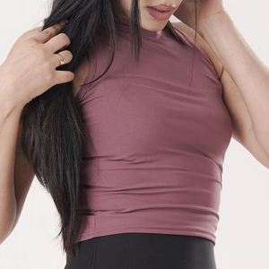 Camiseta sin mangas de algodón en blanco para gimnasio, logotipo bordado personalizado, camisetas sin mangas acanaladas de verano a granel para mujer - Product Image 1