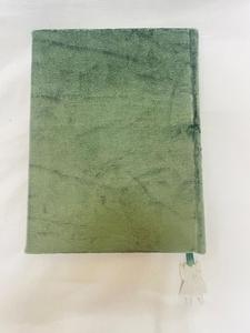 สมุดบันทึกผ้ากำมะหยี่หรูหราทำมือแบบใหม่ พร้อมงานปักมือ ปรับแต่งสีและขนาดได้ ของขวัญจากอินเดีย - Product Image 2