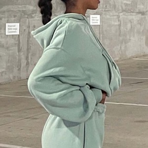 Logo personnalisé femme sweats à capuche courts femmes coton crop top sweat à capuche top vente grande taille OEM conception crop top sweats à capuche - Product Image 6