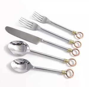 ชุดช้อนส้อมสเตนเลสเกรดอาหาร304ชุบเงินสำหรับเสิร์ฟบนโต๊ะ - Product Image 2