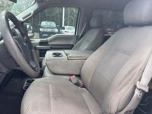 EN SOLDE! Vente aux enchères par courtier pour camionnettes d'occasion 2019 F-150 X-LT Super-Crew 4WD à usage commercial - Product Image 3