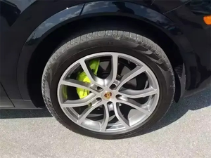 Voiture d'occasion en excellent état 2024 3ee Ca Ye 2nne AWD Faible kilométrage Essence/Pétrole Automatique Sièges en cuir Toit ouvrant panoramique Aucun problème mécanique Prête à l'emploi - Product Image 2