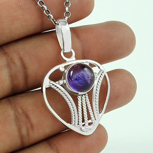 Améthyste naturelle Pierre précieuse en argent sterling 925 Design unique Pendentif en forme de cœur Bijoux faits à la main pour fête d'anniversaire Exportateur en vrac - Product Image 2