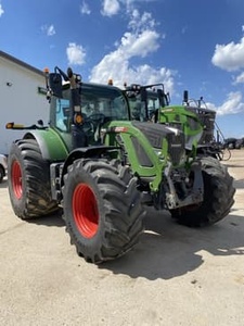 รถแทรกเตอร์ John 2024 FEND T 720 รุ่น S4 700 ซีรีส์ เจเนอเรชั่น 200 แรงม้า สภาพดี ใช้งานน้อย เหมาะสำหรับอุปกรณ์การเกษตร - Product Image 4
