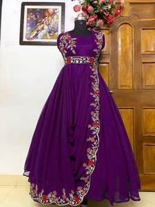 Robe de créateur violette de qualité supérieure pour les filles fantaisie élégante fausse floraison broderie Zari paillettes travail pour les fêtes - Product Image 2