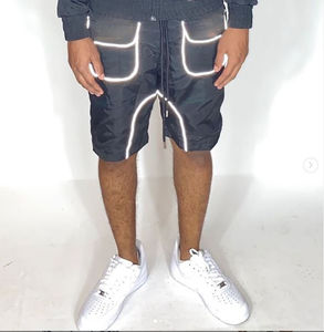 ชุดกางเกงขาสั้น2ชิ้นสะท้อนแสงสำหรับผู้ชายแนวสตรีทฤดูร้อนพร้อมคุณสมบัติแห้งเร็วและวัสดุโพลีเอสเตอร์/ คอตตอน/ไนลอน - Product Image 6