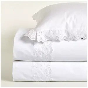 Benutzer definierte Stickerei White Lace Bettwäsche-Set Bettbezug-Sets Hochwertige weiße Baumwolle Satin Tröster für Home Hotel Hochzeit