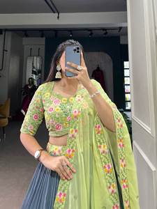 Diseñador Georgette Lehenga con bordado de lentejuelas Estilo paquistaní sedoso Lehenga Choli para damas de honor o fiestas de bodas - Product Image 5