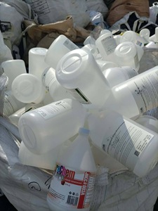 Déchets de bouteilles en plastique PPE propres, résistants au vieillissement, qualité film soufflé, pour applications automobiles, export en vrac et recyclage - Product Image 4
