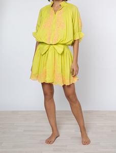 Robe mini bohème jaune à motif cachemire brodé à la main, col en V, manches courtes à pompons, taille ample, 100 % coton, automne, écologique - Product Image 2