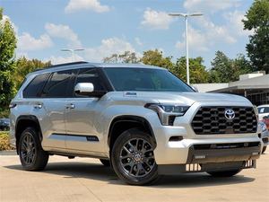 Offre Spéciale : Toyota Sequoia Platinum 4x4 d'occasion 2023 - Prêt à être expédié - Product Image 4