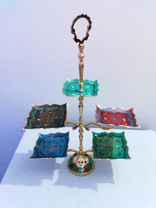 ชั้นวางเค้กเคลือบทองเหลือง3ชั้นสไตล์วินเทจ - Product Image 3