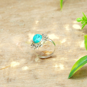 Bague en pierre précieuse turquoise, bague en argent sterling 925, bague faite à la main, design unique, bague statement, bague de promesse, bijoux turquoise, cadeau - Product Image 2