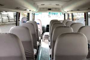 รถมือสองราคาประหยัด ปี 2022 22 ที่นั่ง ขับเคลื่อนสี่ล้อ เบาะหนัง ภายในสีเข้ม - Product Image 6