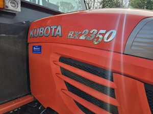 รถแทรกเตอร์คูโบต้า BX-261 BX2350 ROPS 4WD ขนาดเล็ก รุ่นใหม่/มือสอง กำลัง 25 แรงม้า ระบบเกียร์อัตโนมัติ ปั๊มไฮดรอลิก เครื่องยนต์ดีเซล 6 สูบ - Product Image 5