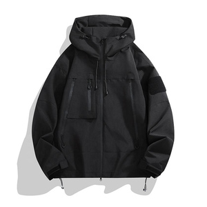 Veste coupe-vent à capuche noire pour homme, style vêtements de travail, polyester, vêtements d'extérieur, coupe régulière, saison automne - Product Image 1