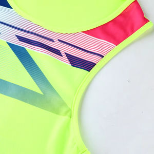 Uniforme de voleibol de tamaño personalizado para mujer, la mejor calidad, nuevo conjunto de producción de fábrica con técnica de impresión por sublimación - Product Image 3