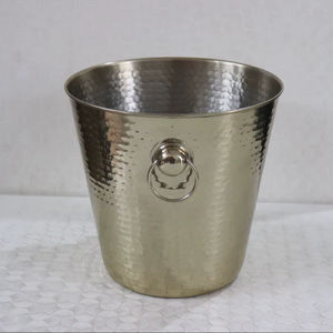 Seau à glace métallique en acier inoxydable de haute qualité, idéal pour servir des glaçons, au design élégant. - Product Image 1