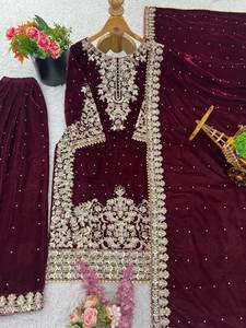 Costume Salwar en velours de viscose spécial Eid avec séquence de codage et travail de Moti, fabriqué à Surat, en vente au prix de gros - Product Image 6