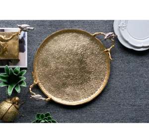 Bandeja de servicio de aluminio de latón dorado redonda hecha a mano moderna nueva llegada para frutos secos merienda postre servir para boda de Ramadán - Product Image 2