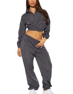 Conjunto Deportivo Corto de Nailon para Mujer con Logotipo Personalizado al por Mayor, Chaqueta Cortavientos y Pantalones Deportivos de Nailon y Poliéster para Mujer - Product Image 3