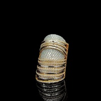 Éblouissant 7.44 diamants cultivés en laboratoire 22.44 grammes Bracelet et bracelets de travail artisanal en or 14 carats