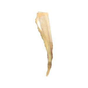 OX Horn Whit Fashion Large Flower <b>Wide</b> Tooth Horn Massage <b>Comb</b> Natural Cow Horn Best Design <b>Comb</b> Selling in Good Quality - Product Image 4