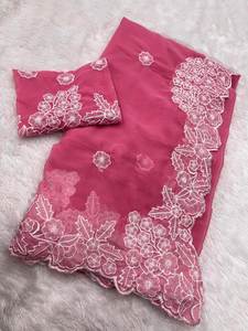 Date prisa para comprar la tela de imitación Georgette más hermosa, juego de Saree estilo Bollywood inspirado en la pasarela, disponible en talla grande y color - Product Image 2