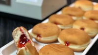 Máquina Automática para Rellenar Donas INB-M, Máquina de Relleno de Mermelada de Doble Tolva, Inyector de Crema de Gelatina, Equipo de Panadería para Hojaldre