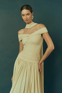 Robe à épaules dénudées Aura douce de style décontracté pour dames vêtements d'été pour femmes avec services ODM fabriqués au Vietnam - Product Image 3