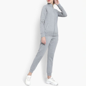 Ensemble de survêtement à fermeture éclair complète pour femme Sweat à capuche et pantalon de jogging Tissu lisse Vêtements de sport et de loisirs pour le fitness et une utilisation décontractée - Product Image 4
