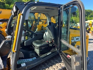 Cargadora Compacta JCB 3TS-8T 2023 con Capacidad de 5 Toneladas - Product Image 3