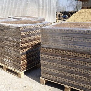 Briquettes de bois pour chauffage 150 mm x 60 mm. - Product Image 6