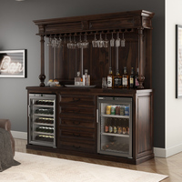 Meuble bar fixe en teck massif style antique avec étagères en fer et verre pour la présentation de spiritueux à domicile