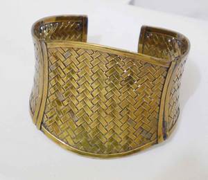 Luxury Antique Brass Copper Cuff Bangle For Women Unique High Flare Concave Shape <b>Basket</b> <b>Weave</b> Design Wide Solid Metal Crafts - Product Image 3