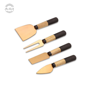 Ensemble de couteaux à fromage à poignée annulaire en laiton modernes Couverts design uniques pour les cadeaux de salle à manger élégants ou les accessoires de cuisine - Product Image 2