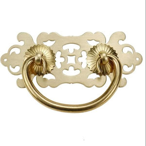 Poignée élégante en métal en laiton fini antique pour tiroir d'armoire de cuisine prix de gros - Product Image 1