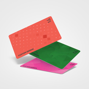 บัตรชำระเงิน PVC RFID พร้อม NFC EM4305โฮโลแกรมแถบแม่เหล็กบาร์โค้ดแบบกำหนดเองกันน้ำจากจีน - Product Image 5