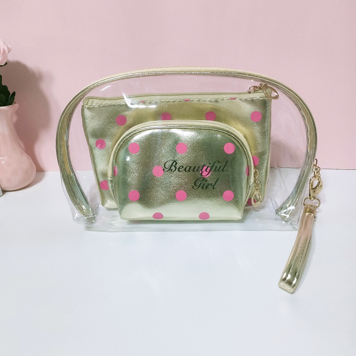 สีแดงกุหลาบ